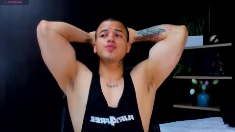 rocco_santos online show from 16, 1, 2026