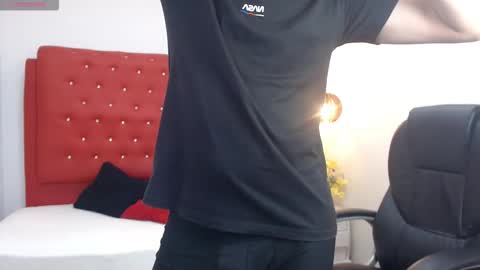 Snapshot of roccoallegeri chatting on 19, 3, 2026 Roccoallegeri online show from 19, 3, 2026