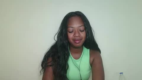 Snapshot of rochellinah chatting on 28, 4, 2026 rochellinah online show from 28, 4, 2026