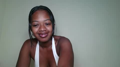 Snapshot of rochellinah chatting on 17, 5, 2026 rochellinah online show from 17, 5, 2026