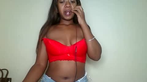 Snapshot of rochellinah chatting on 4, 6, 2026 rochellinah online show from 4, 6, 2026