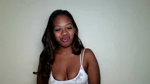 Snapshot of rochellinah chatting on 21, 6, 2026 rochellinah online show from 21, 6, 2026