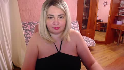 Snapshot of rocknlinxx chatting on 11, 5, 2026 Rocknlinxx online show from 11, 5, 2026