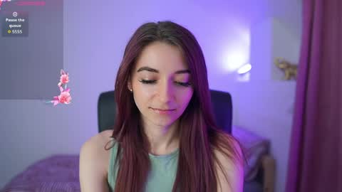 Snapshot of rocknrose18 chatting on 4, 4, 2026 RocknRose18 online show from 4, 4, 2026