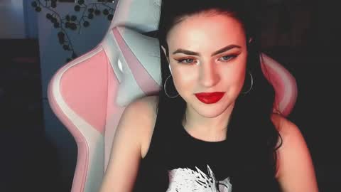 Sophie  online show from 4, 1, 2025