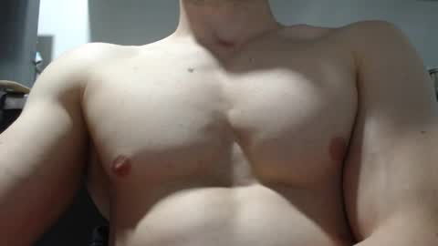 Snapshot of rocky_muscle chatting on 26, 11, 2025 rocky muscle online show from 26, 11, 2025