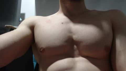 Snapshot of rocky_muscle chatting on 27, 11, 2025 rocky muscle online show from 27, 11, 2025