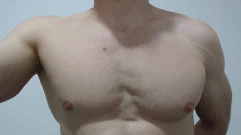 Snapshot of rocky_muscle chatting on 18, 1, 2026 rocky muscle online show from 18, 1, 2026