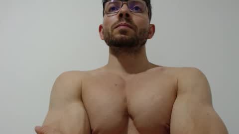 Snapshot of rocky_muscle chatting on 25, 3, 2026 rocky muscle online show from 25, 3, 2026