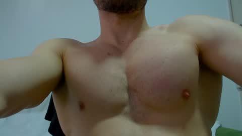 Snapshot of rocky_muscle chatting on 20, 6, 2026 rocky muscle online show from 20, 6, 2026