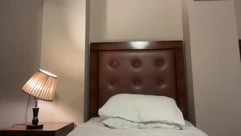 rockybee1 online show from 29, 10, 2025