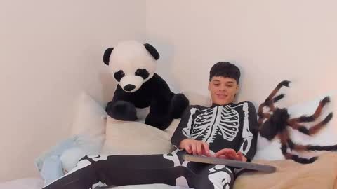 RockyWood20CM online show from 10, 10, 2025