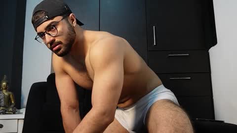 Roger Belmont online show from 27, 9, 2025