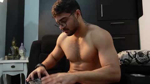 Roger Belmont online show from 11, 10, 2025