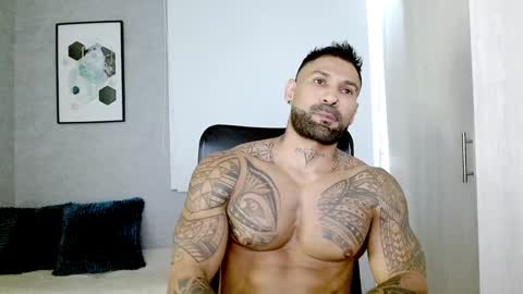 Snapshot of rogers_p chatting on 24, 1, 2025 Rogers online show from 24, 1, 2025