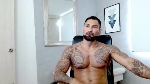 Snapshot of rogers_p chatting on 16, 10, 2025 Rogers online show from 16, 10, 2025