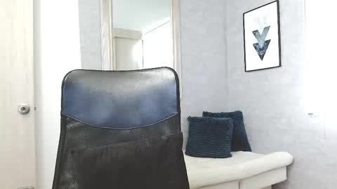 Snapshot of rogers_p chatting on 24, 11, 2025 Rogers online show from 24, 11, 2025