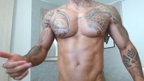 Snapshot of rogers_p chatting on 4, 12, 2025 Rogers online show from 4, 12, 2025