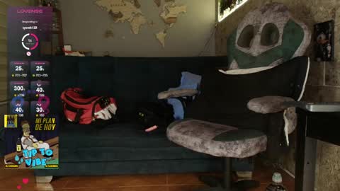 Snapshot of rogert_xx chatting on 4, 4, 2026 Rogert online show from 4, 4, 2026