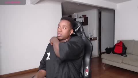 Snapshot of rogger_physique chatting on 24, 1, 2025 Rogger online show from 24, 1, 2025