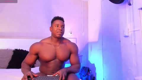 Snapshot of rogger_physique chatting on 16, 9, 2025 Rogger online show from 16, 9, 2025