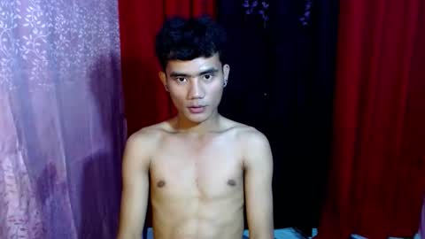 Snapshot of roianboyyy chatting on 19, 5, 2026 roianboyyy online show from 19, 5, 2026
