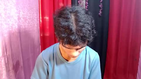 Snapshot of roianboyyy chatting on 25, 5, 2026 roianboyyy online show from 25, 5, 2026