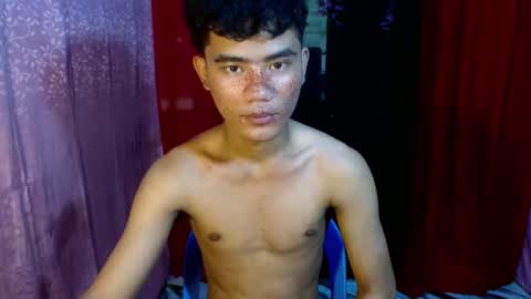 Snapshot of roianboyyy chatting on 8, 6, 2026 roianboyyy online show from 8, 6, 2026