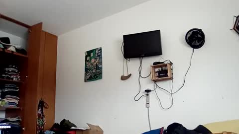 Snapshot of rojo22712 chatting on 18, 2, 2025 Mr. Red online show from 18, 2, 2025