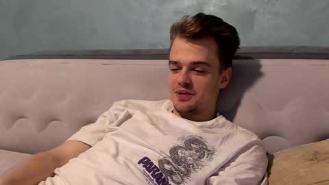 taylor fox online show from 25, 11, 2025