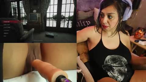 Snapshot of roknblaze chatting on 25, 10, 2025 Rok-N-Blaze online show from 25, 10, 2025