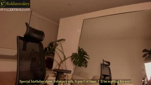 Snapshot of roldansvalery chatting on 7, 2, 2026 Valery Roldans online show from 7, 2, 2026