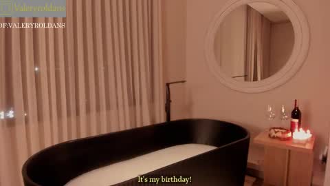 Snapshot of roldansvalery chatting on 10, 2, 2026 Valery Roldans online show from 10, 2, 2026