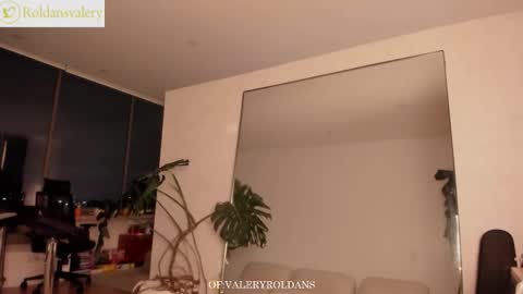 Snapshot of roldansvalery chatting on 11, 2, 2026 Valery Roldans online show from 11, 2, 2026