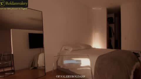 Snapshot of roldansvalery chatting on 5, 5, 2026 Valery Roldans online show from 5, 5, 2026