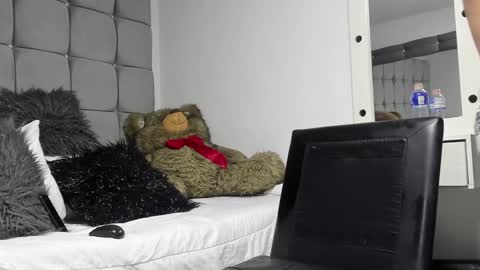 Snapshot of rolito18_ chatting on 2, 1, 2025 twink juli online show from 2, 1, 2025