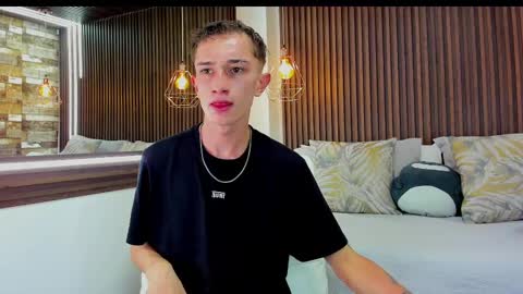 Snapshot of rolito18_ chatting on 10, 3, 2025 twink juli online show from 10, 3, 2025