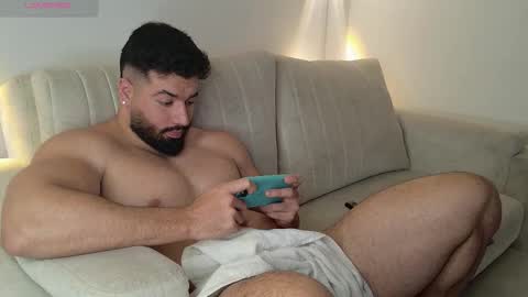 Snapshot of roman_lux chatting on 7, 1, 2026 Roman Lux online show from 7, 1, 2026