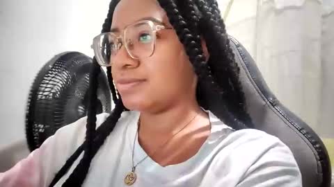 Is A Belle online show from 26, 11, 2025