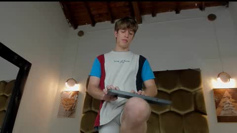 Snapshot of romeo_ricci1 chatting on 27, 2, 2026 Romeo Ricci online show from 27, 2, 2026