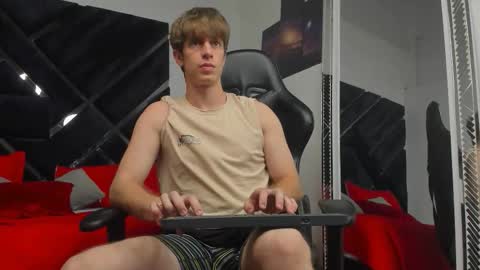 Snapshot of romeo_ricci1 chatting on 1, 3, 2026 Romeo Ricci online show from 1, 3, 2026