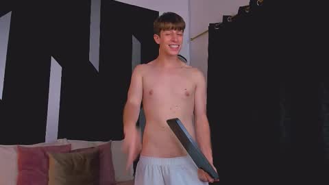 Snapshot of romeo_ricci1 chatting on 11, 3, 2026 Romeo Ricci online show from 11, 3, 2026