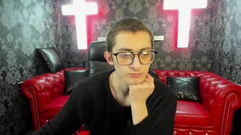 Snapshot of ronbevs chatting on 28, 3, 2026 ronbevs online show from 28, 3, 2026