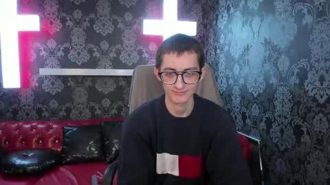Snapshot of ronbevs chatting on 17, 4, 2026 ronbevs online show from 17, 4, 2026