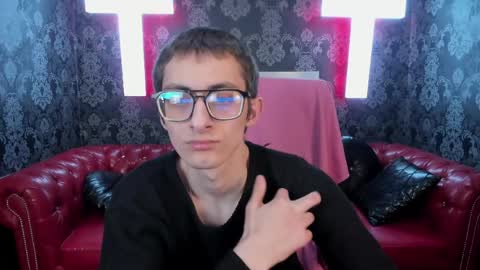 Snapshot of ronbevs chatting on 30, 4, 2026 ronbevs online show from 30, 4, 2026