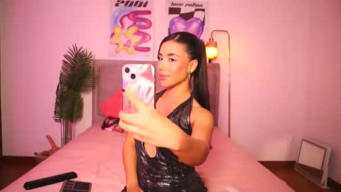 Snapshot of ronieeplay chatting on 16, 11, 2025 Roni online show from 16, 11, 2025