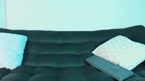 Snapshot of ronnie_fallout chatting on 3, 2, 2025 Ronnie online show from 3, 2, 2025