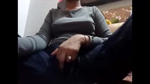 Snapshot of roop_sexy642 chatting on 9, 4, 2026 roop_sexy642 online show from 9, 4, 2026