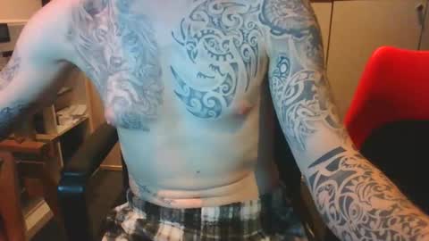 Snapshot of rore85 chatting on 2, 4, 2026 rore85 online show from 2, 4, 2026