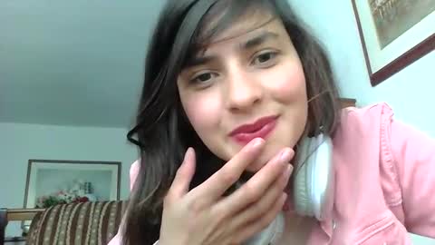 Snapshot of rosasvioletas chatting on 16, 10, 2025 rosasvioletas online show from 16, 10, 2025